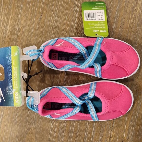 Speedo Pink Water Shoes with Slip-On Design and Flexible Sole - Picture 1 of 4